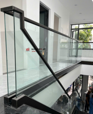 Cầu Thang Lan Can Nhôm Kính Maxpro